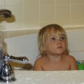 Принимают ванну / Taking a bath
